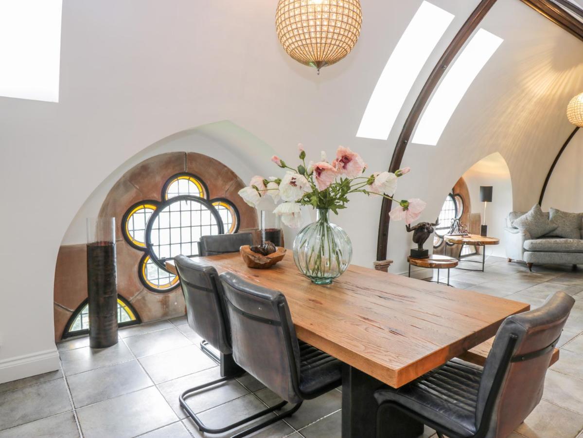 Penthouse St Mary'S Church Moffat Bagian luar foto